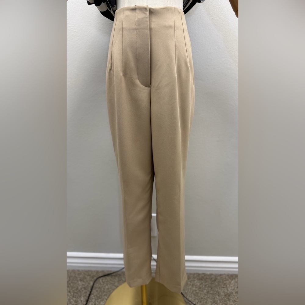 Nine West High Rise Tapered Pants Size 10 Beige NWT Work Office